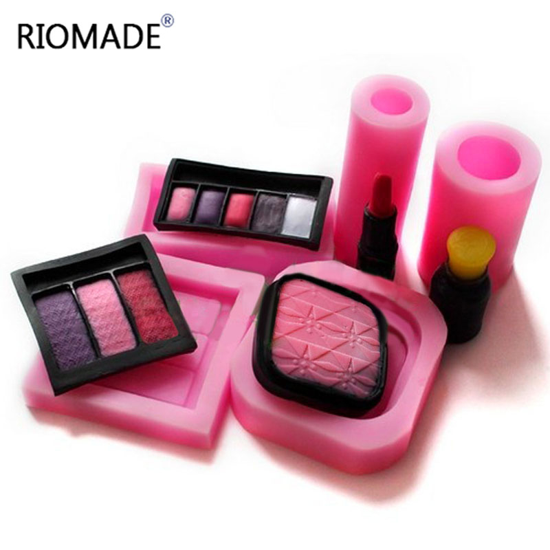Strumenti per il trucco, rosse - Lip Balm recensione e prezzo