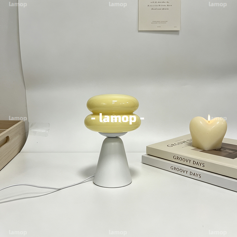 Lampada da tavolo in stile fra - Night Cream recensione e prezzo